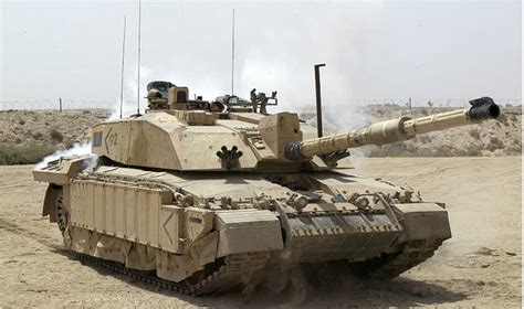 Invencible Tanque británico Challenger 2 mejora su protección antimisiles