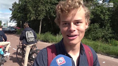 Appen En Bellen Op De Fiets Vanaf Nu Verboden Hoe Zit Het Precies