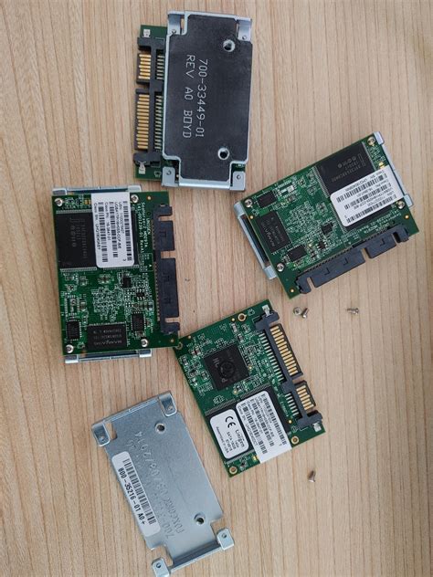 Confused: unigen 1404 16GB SATA : r/homelab