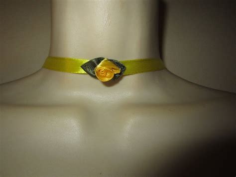 Collier Ras Cou Jaune Collier Cou Jaune