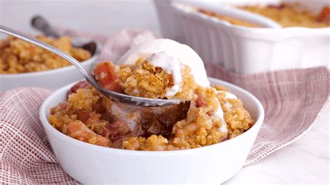 Old Fashioned Rhubarb Crisp Recipe Southern Plate