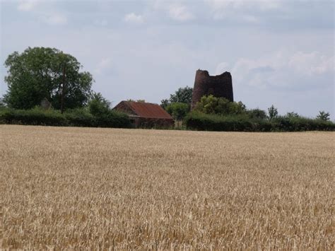 Worsedell S Old Windmill J Hannan Briggs Cc By Sa Geograph