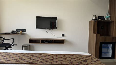 Hotel Mumbai House, Andheri East | Hotel in Andheri East