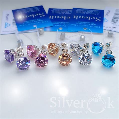 Сережки зі срібла від виробників України за найкращими цінами.