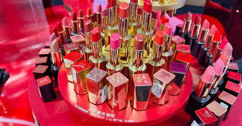 estee lauder cfo defends companys turnaround  stock plunge bof