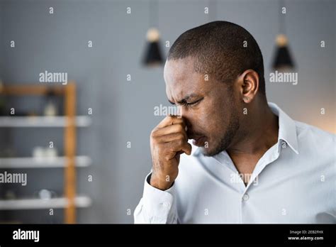 El Hombre De La Nariz Rota Fotos E Im Genes De Stock Alamy