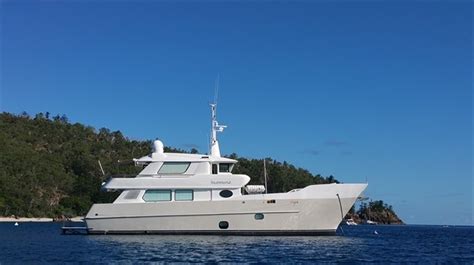 SAVANNAH Yacht Charter Details, Custom | CHARTERWORLD Luxury Superyachts