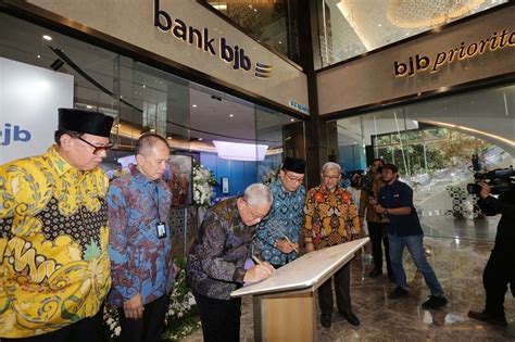 Tingkatkan Kinerja Bisnis Bank Bjb Resmikan Kantor Baru Di Jakarta