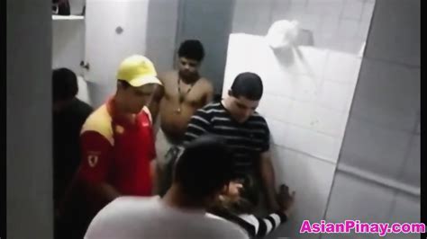 College Pokpok Nagpakantot Sa Public Restroom Sa Isang Gas Station Asianpinay Eporner