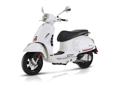 Vespa GTS 300 Super Sport Bianco Innocenza Leasen Bij Central Scooters