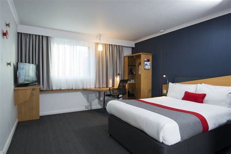 Holiday Inn Express Manchester - Salford Quays, an IHG Hotel Salford ...