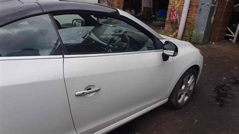 Renault Megane Convertible Drivers Osf Front Door White Tednc