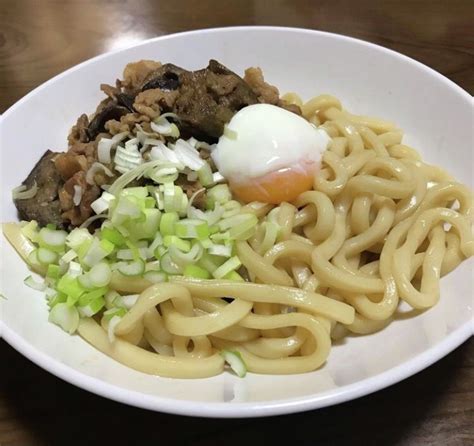 エバラプチっとうどんで釜玉うどん By ゆ—すけ 【クックパッド】 簡単おいしいみんなのレシピが395万品