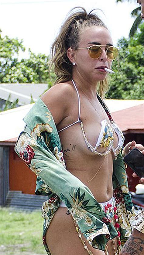 Chloe Green Nude Topless Paparazzi Pics Scandal Planet