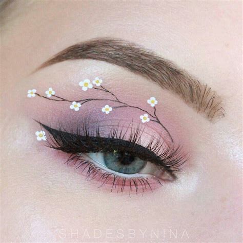 Cute Eye Makeup Halloween Eye Makeup Cool Makeup Looks Beautiful Eye Makeup Creative Makeup