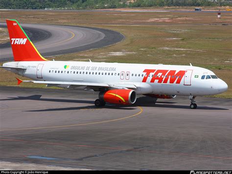 PR MBM TAM Linhas Aéreas Airbus A320 233 Photo by João Henrique ID