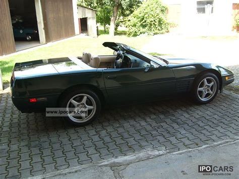 1993 Corvette LT1 - Car Photo and Specs