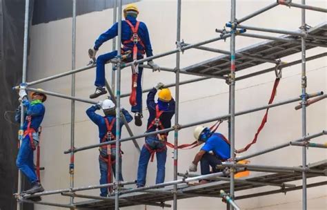 Training Dan Sertifikasi Teknisi K Bekerja Pada Ketinggian