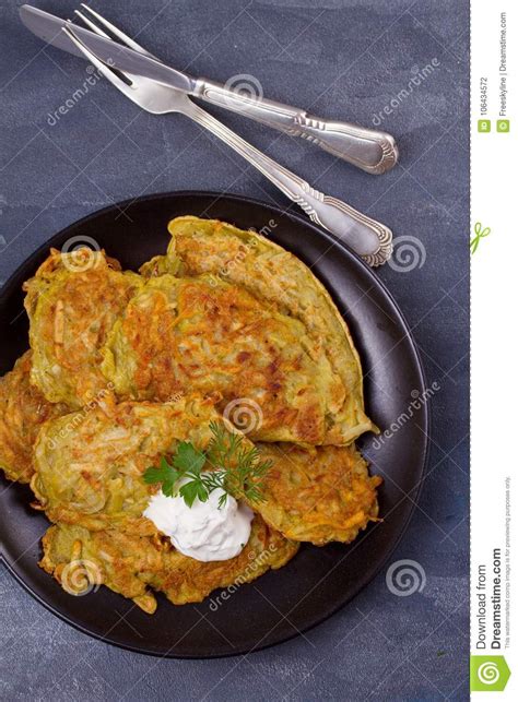 Panquecas De Batata Fritos Vegetais Latkes Draniki Foto De Stock