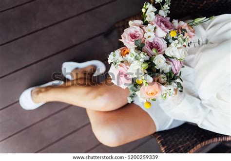 Стоковая фотография 1200259339 Sexy Beautiful Nude Brunette Bride Bouquet Shutterstock