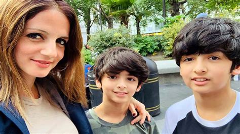 Agency News | This How Sussanne Khan Wished Son Hrehaan Roshan on 17th ...