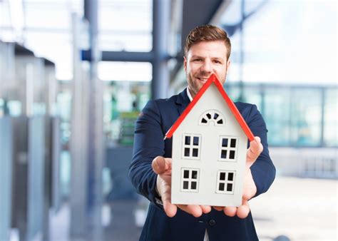 Compass Rose Management – Medium