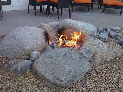 Natural Rock Fire Pit Utilize Boulders Large Stones And Sand Or Fire