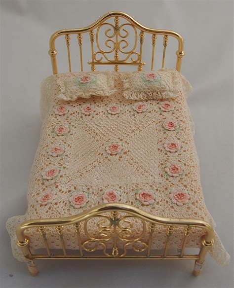 Fine Dollhouse Miniature Victorian Bedspread Set Crochet Pink Roses Artisan Doll Furniture Diy