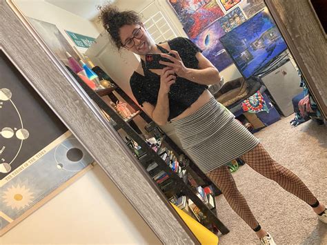 Growing my hair out has been the best decision I’ve ever made 👱🏼‍♀️also