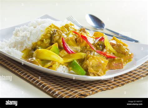 beef curry rice Stock Photo - Alamy