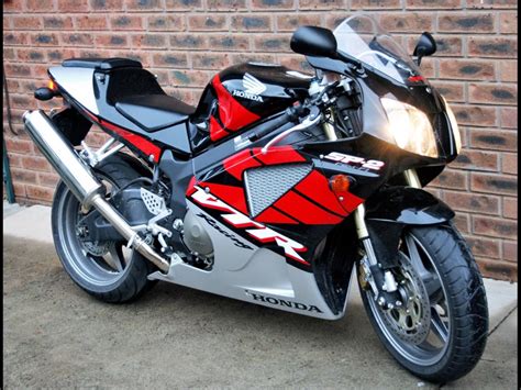 2006 Honda VTR1000SP 2 Moto ZombDrive