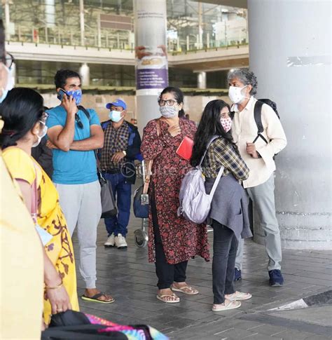 Rajamouli & Family Spotted At Hyd Airport