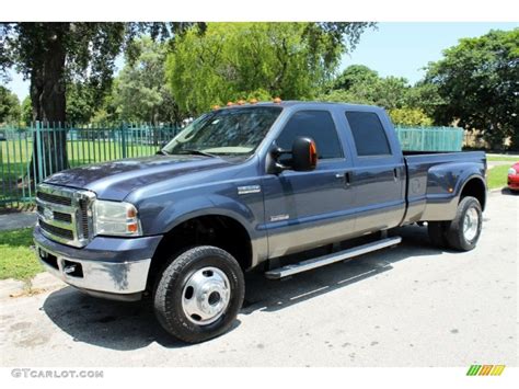 2005 Medium Wedgewood Blue Metallic Ford F350 Super Duty Lariat Crew Cab 4x4 Dually 70266058