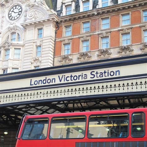 Your guide to London Victoria train station | Trainline