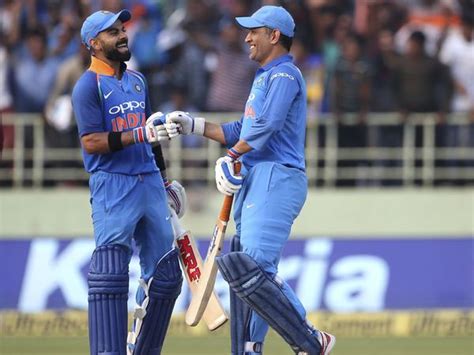 Virat Kohli vs MS Dhoni’s captaincy: Laxman Sivaramakrishnan explains ...