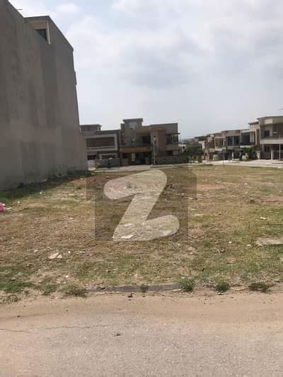 Corner 1 Kanal Residential Plot For Sale In Bahria Town Phase 8 Block C