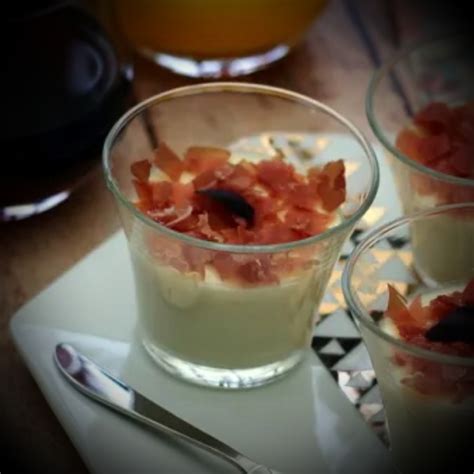 Panna Cotta Au Chèvre Abricot Et Jambon De Vendée