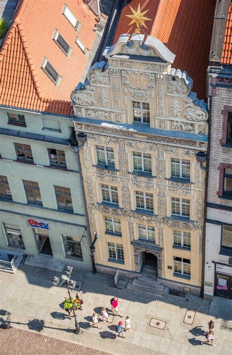 Edificio Histórico En El Casco Antiguo De Torun Visto Desde Arriba Foto