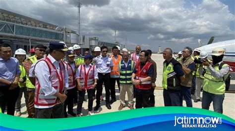 Bukan First Landing Ini Pesawat Yang Mendarat Di Bandara Dhoho Kediri