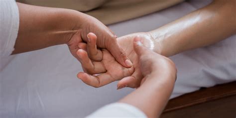 The Benefits of Hand Therapy | Dynamic Rehab