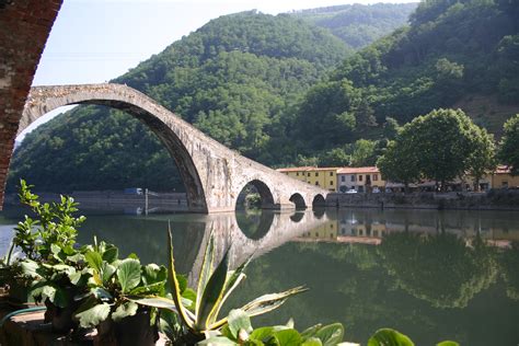 Il Ponte Del Diavolo The Devils Bridge Borgo A Mozzano Lucca