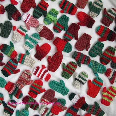 Set Of Red Green Mini Mittens Mitten Ornaments Christmas Etsy