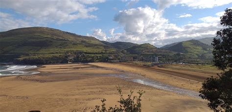 Playa La Arena Desde El Paseo De Itsaslur En Este S Bado D Flickr