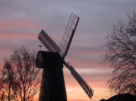 Friday Photos: Windmills | Londonist