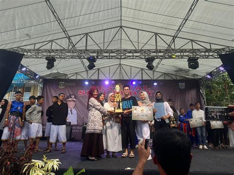 Tim Tari Sman Pandeglang Raih Juara Di Acara Festival Seni Budaya