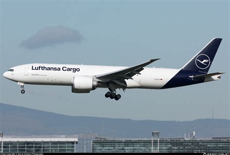 D ALFG Lufthansa Cargo Boeing 777 F Photo By Sierra Aviation