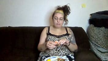 Rebeca Addams Big Tits Eat Shrimp XVIDEOS