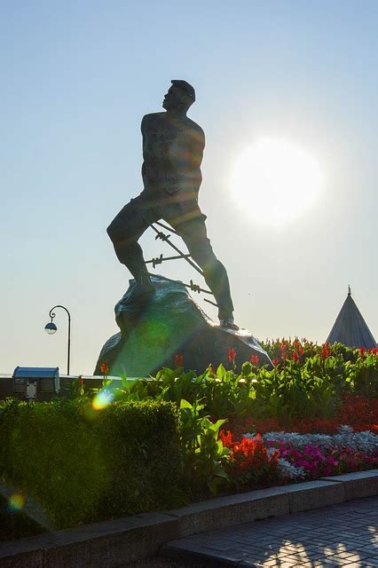 Kazan Statua Park Darmowe Zdj Cie Na Pixabay Pixabay