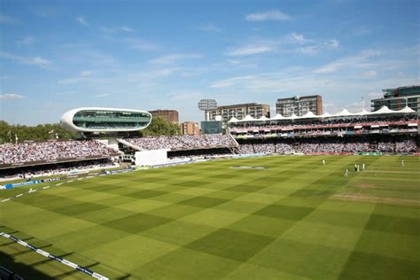 Top 5 Cricket Stadiums in the United Kingdom - on capacity