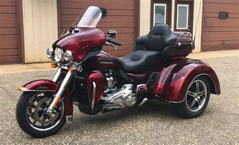 Custom Motorcycle Trike Conversion Kits and Accessories | Roadsmith Trikes